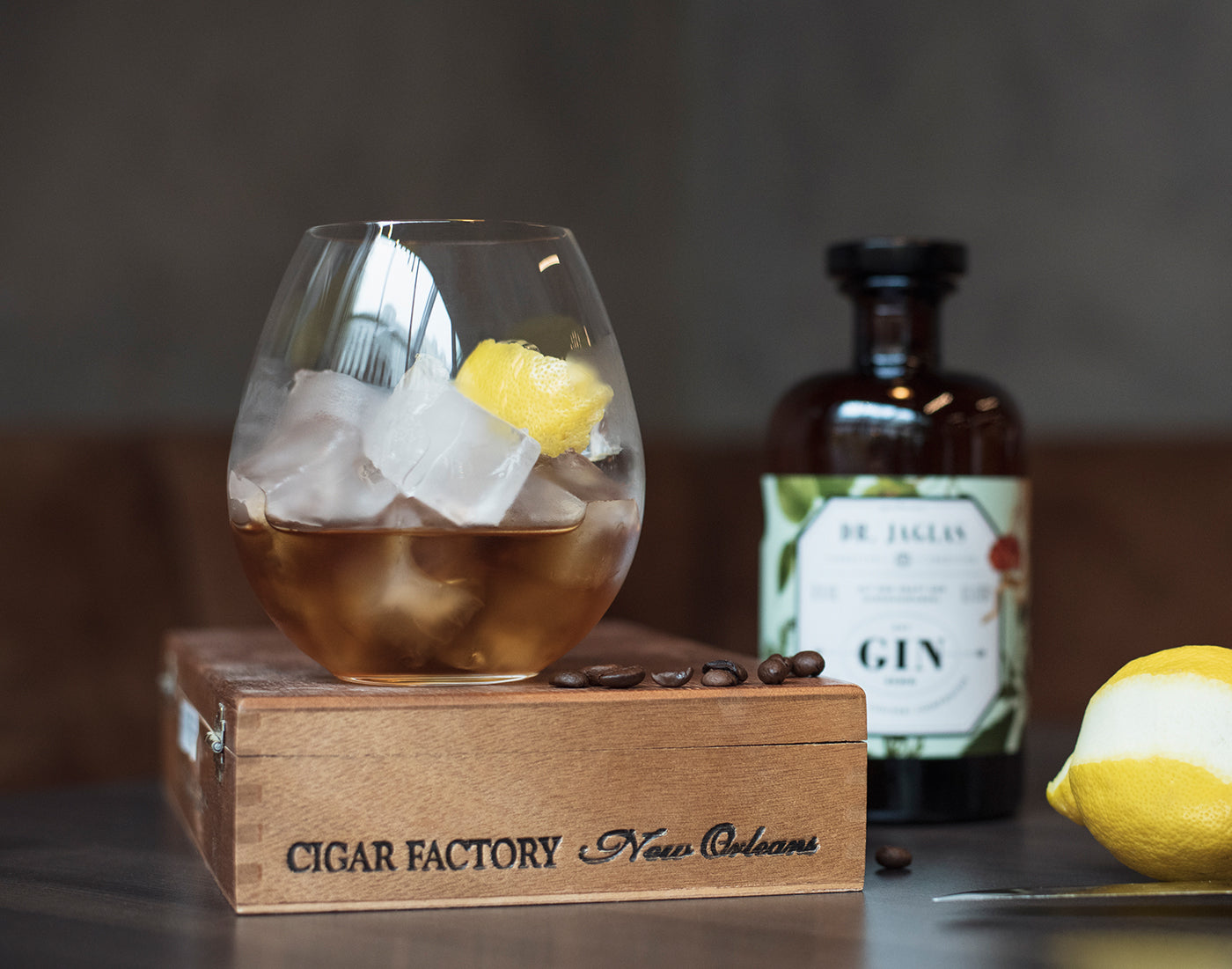 Dr Jaglas Ginseng Gin als Espresso & Tonic